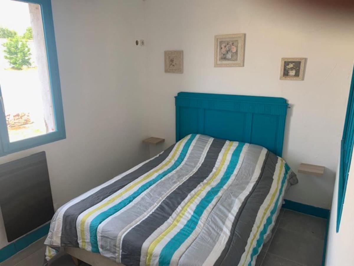 Le Depot Appartement Du Port A Champvert Kültér fotó