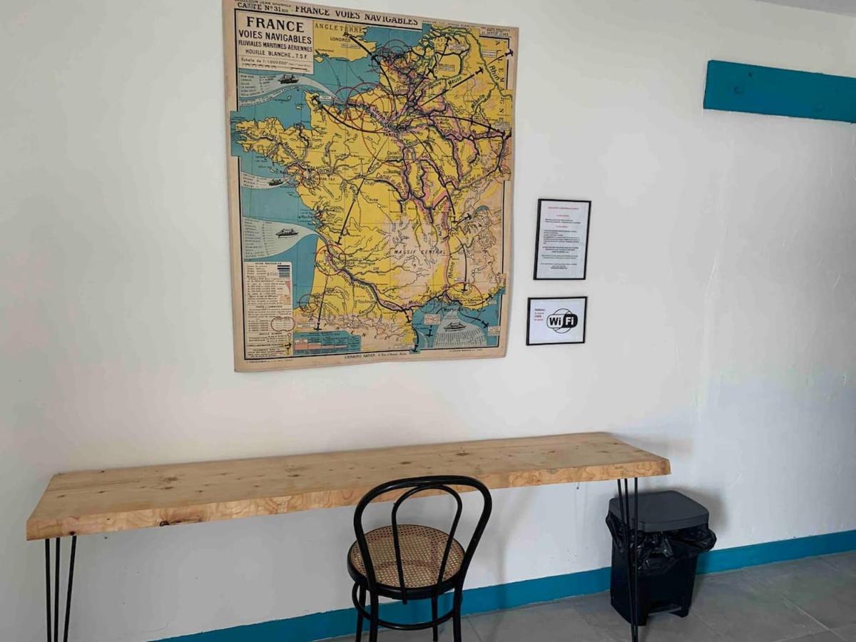 Le Depot Appartement Du Port A Champvert Kültér fotó